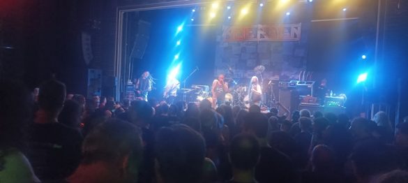 AcidEarth-live3