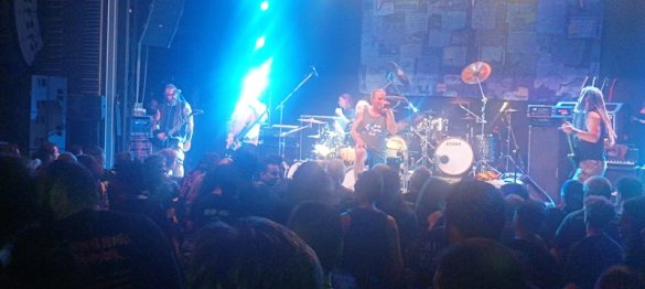 AcidEarth-live4