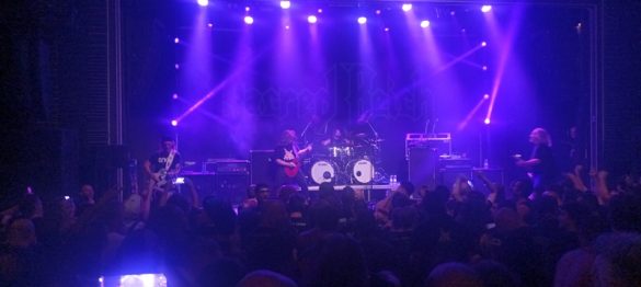 SacredReich-live6